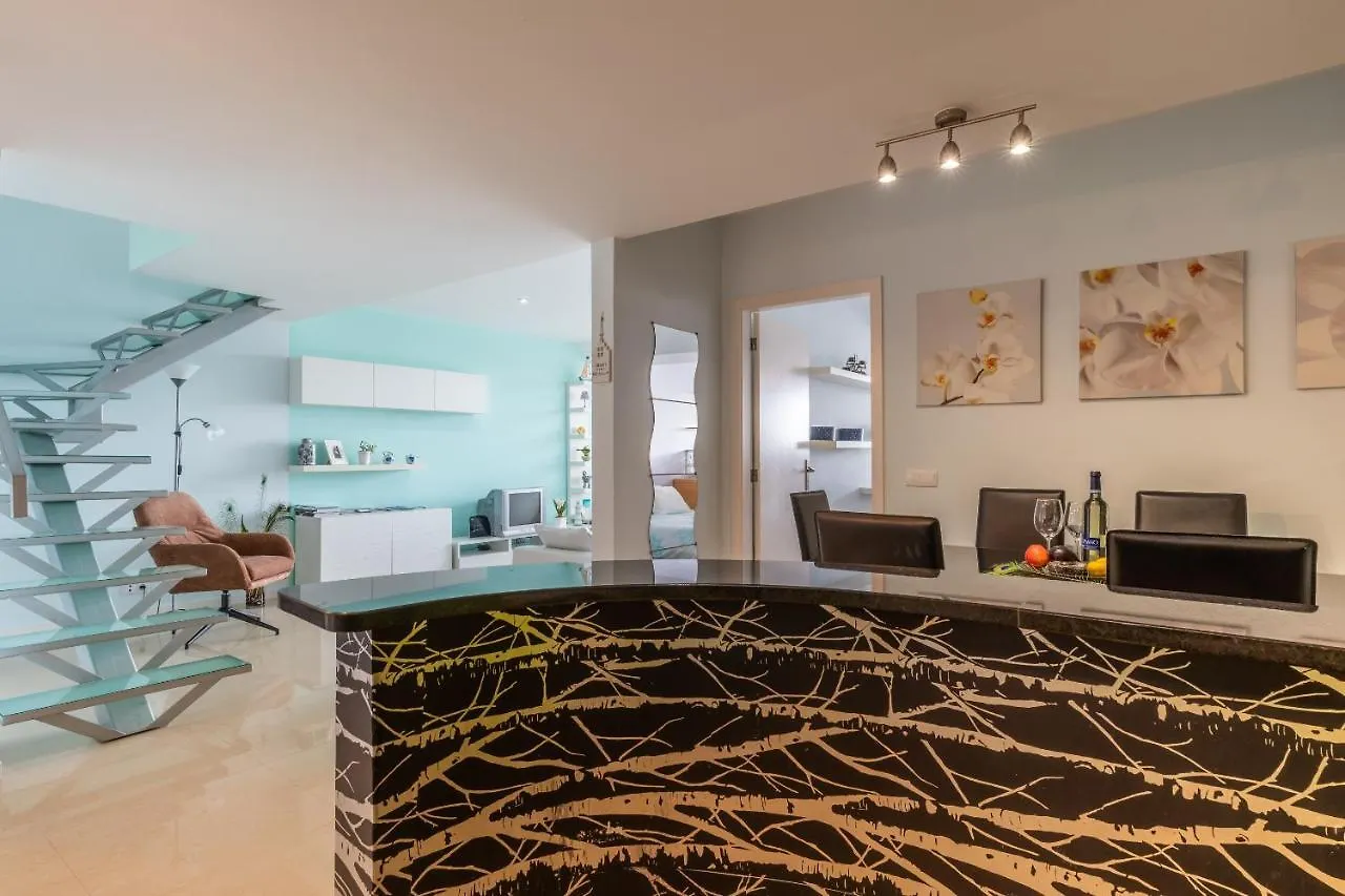 Lovely Sea View Apartment 